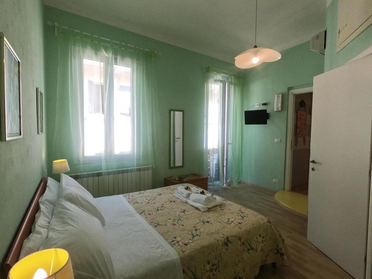 Valerie Hotel La Spezia Buitenkant foto